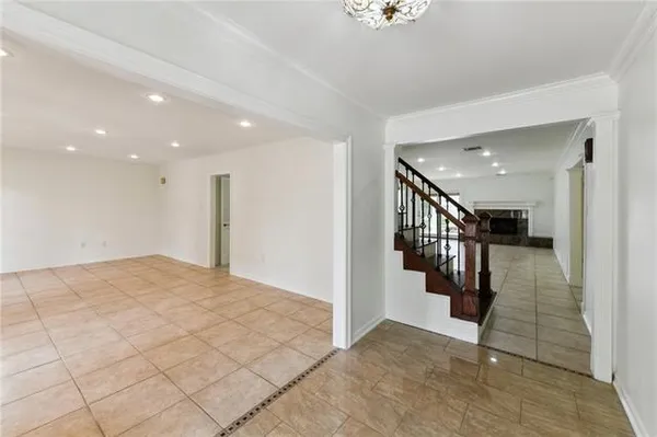 $545,000 | 105 Chateau Latour Drive, Kenner, LA 70065