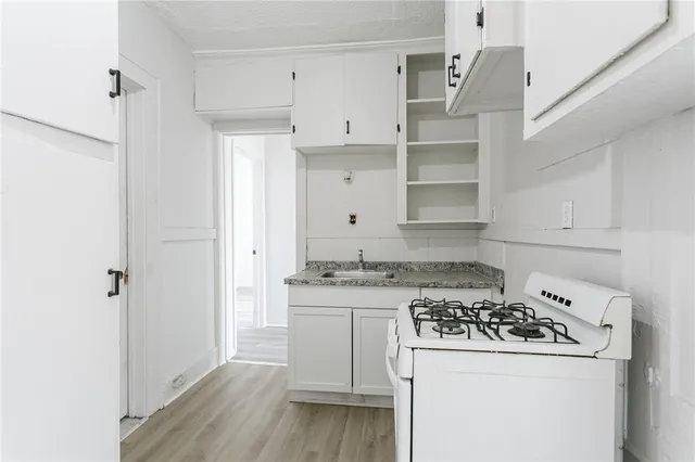 $1,000 | 85 Mapledale Street, Rochester, NY 14609