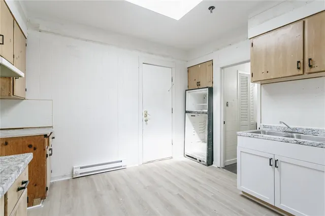 $1,000 | 85 Mapledale Street, Rochester, NY 14609