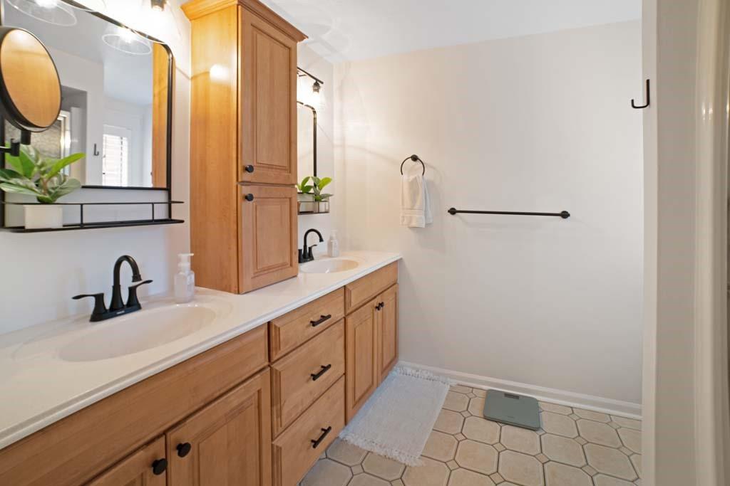 250 Overbrook Road Valencia, PA 16059 - Photo 13 of 20 Gallery Image 13