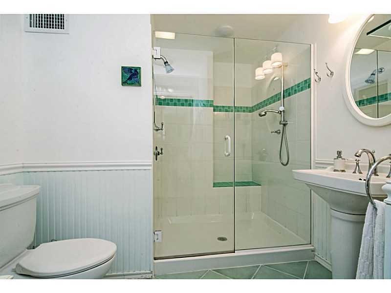 65 Woodsia Road Narragansett, RI 02874 - Photo 16 of 25 Master Bath/Spa.