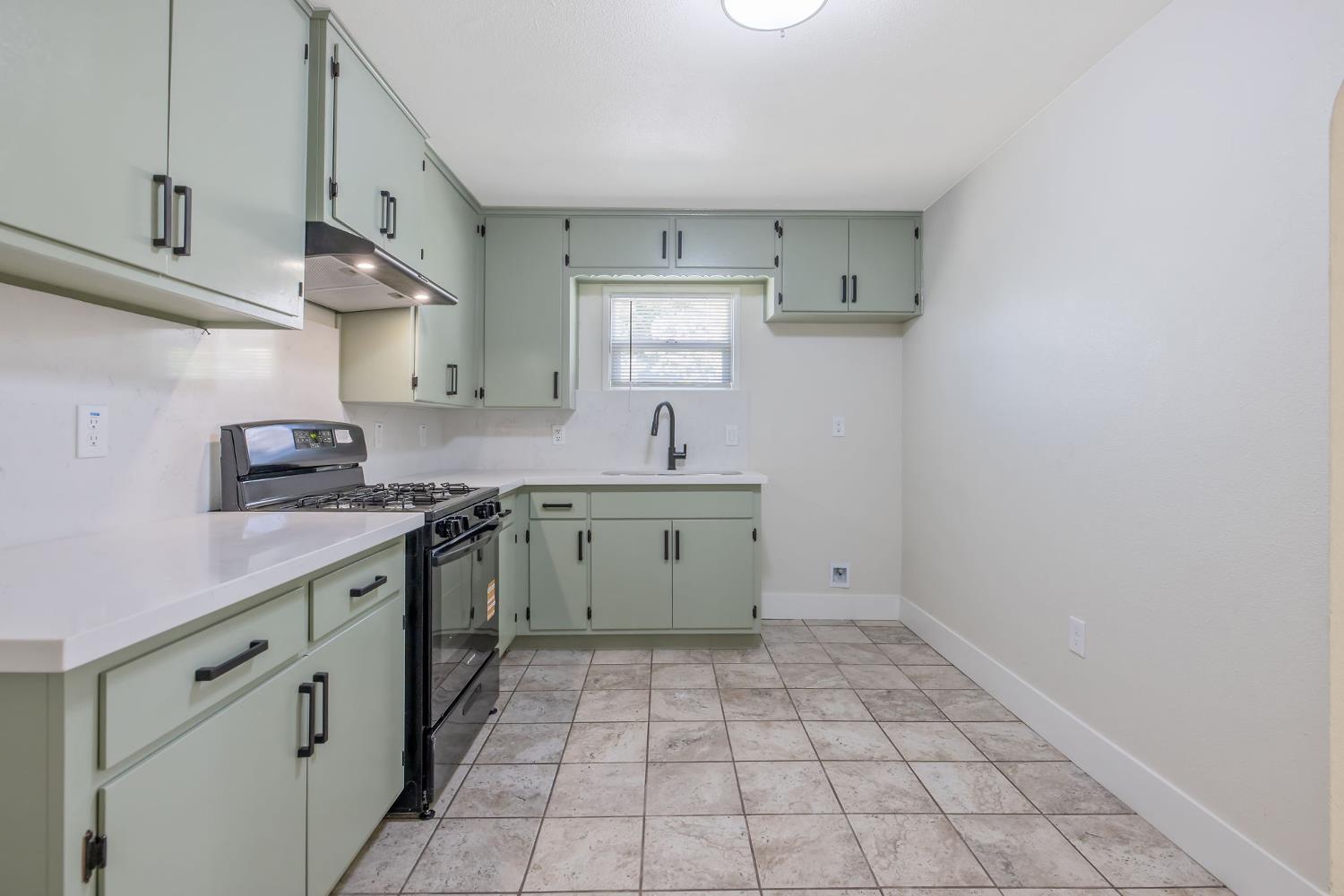 13872 Hanford Armona Road Armona, CA 93202 - Photo 11 of 32
