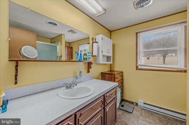 $259,000 | 28 Gray Ridge Lane, Berkeley Springs, WV 25411