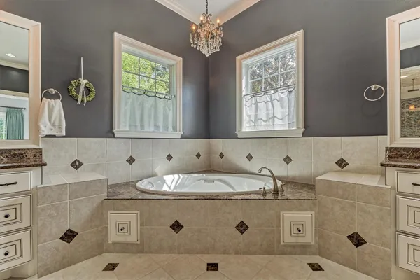 $2,400,000 | 2731 Lake Front Circle, The Woodlands, TX 77380