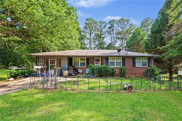$225,000 | 493 Mehaffey Drive, Fairburn, GA 30213