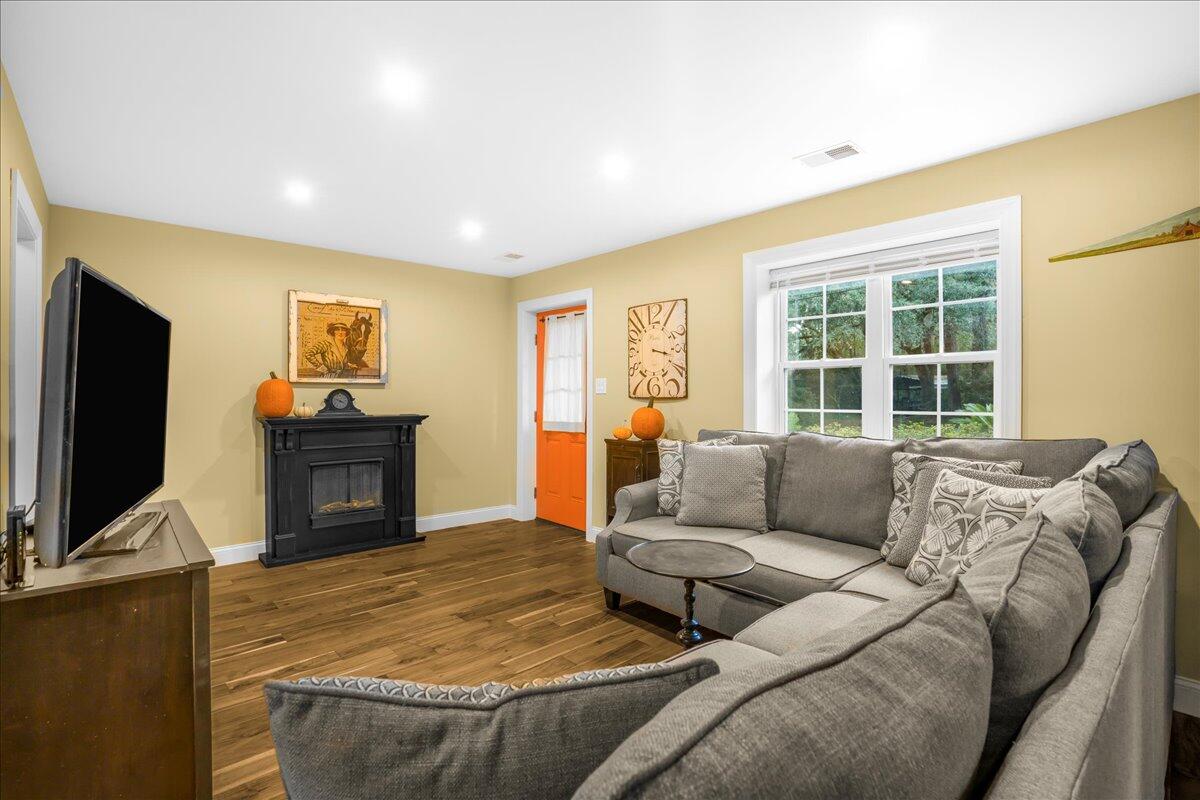 103 Rainbow Road Summerville, SC 29483 - Photo 8 of 27 08-DSC09260