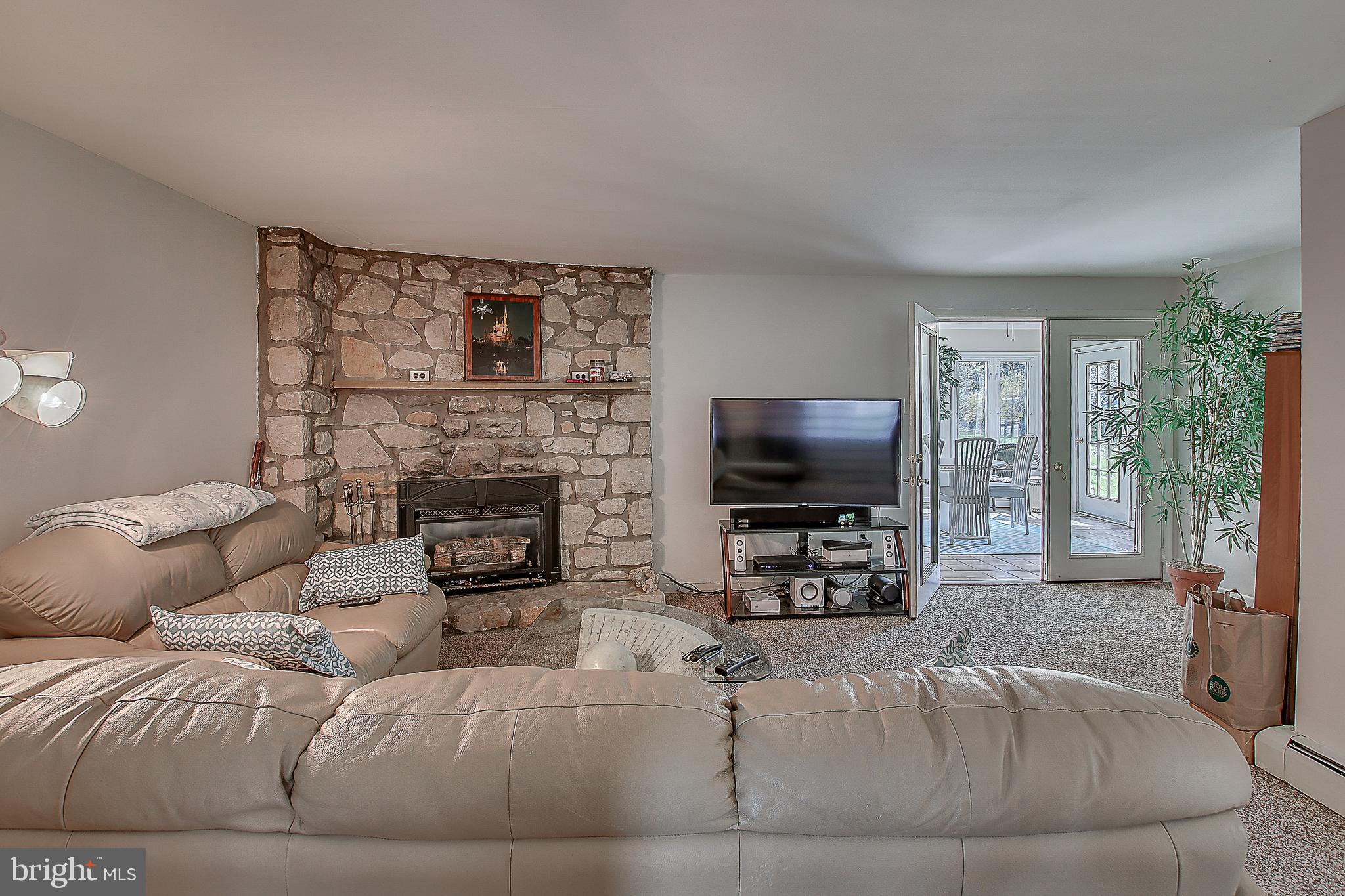1103 Lavera Road Warminster, PA 18974 - Photo 23 of 35 Gallery Image 23