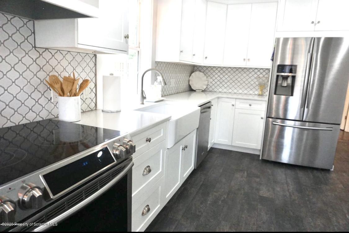 914 North Abington Road Clarks Summit, PA 18411 - Photo 13 of 41 Gallery Image 13