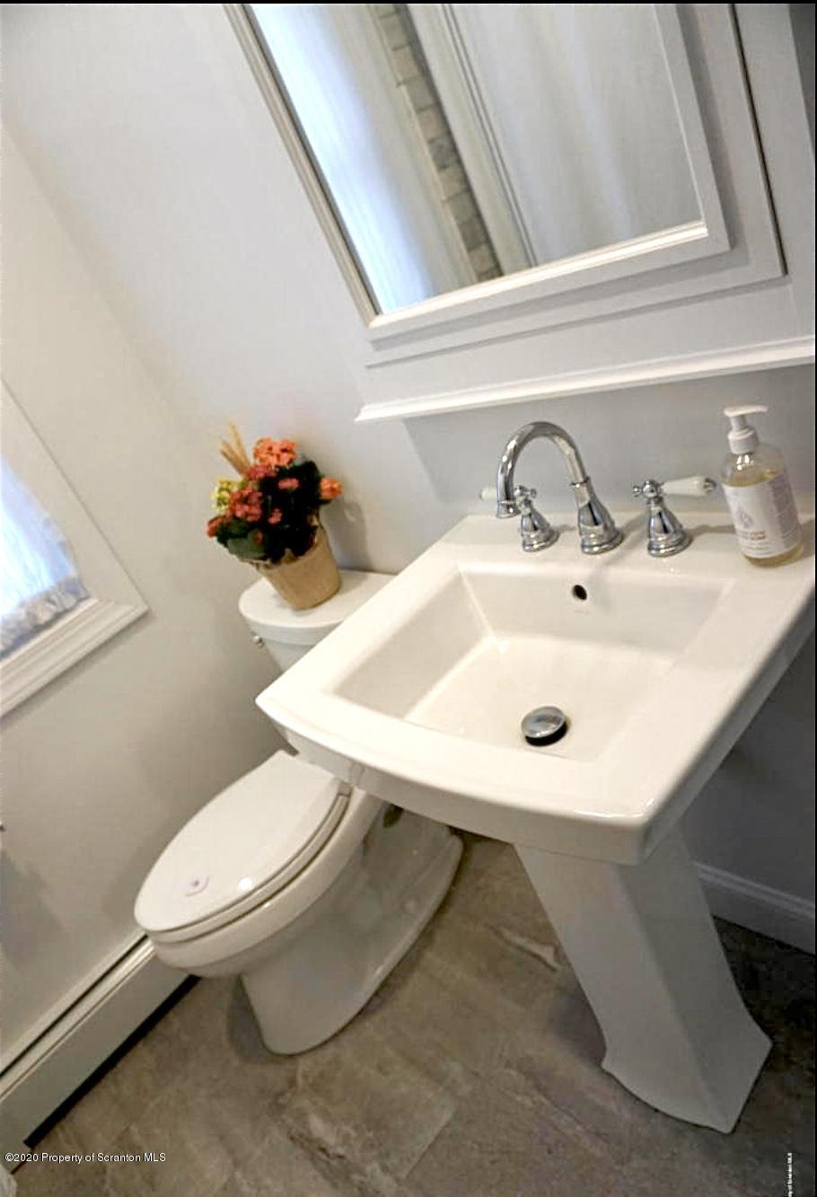 914 North Abington Road Clarks Summit, PA 18411 - Photo 20 of 41 Gallery Image 20