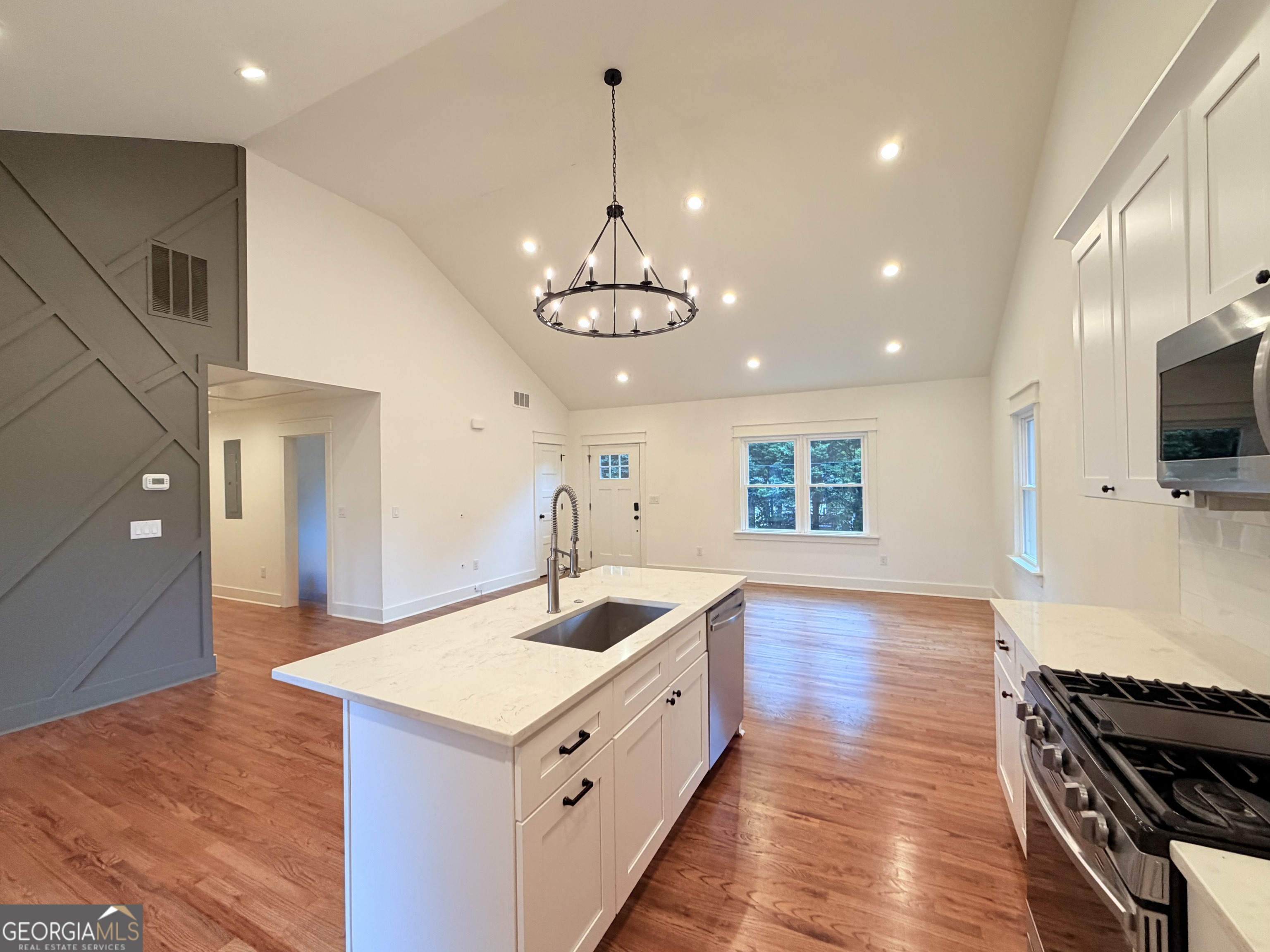 3300 Ridgecrest Road Smyrna, GA 30080 - Photo 3 of 23