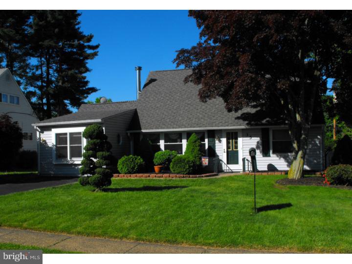 35 Merry Turn Road Levittown, PA 19056 - Photo 1 of 18 Exterior Front