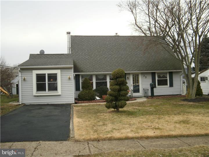 35 Merry Turn Road Levittown, PA 19056 - Photo 17 of 18 Exterior Front