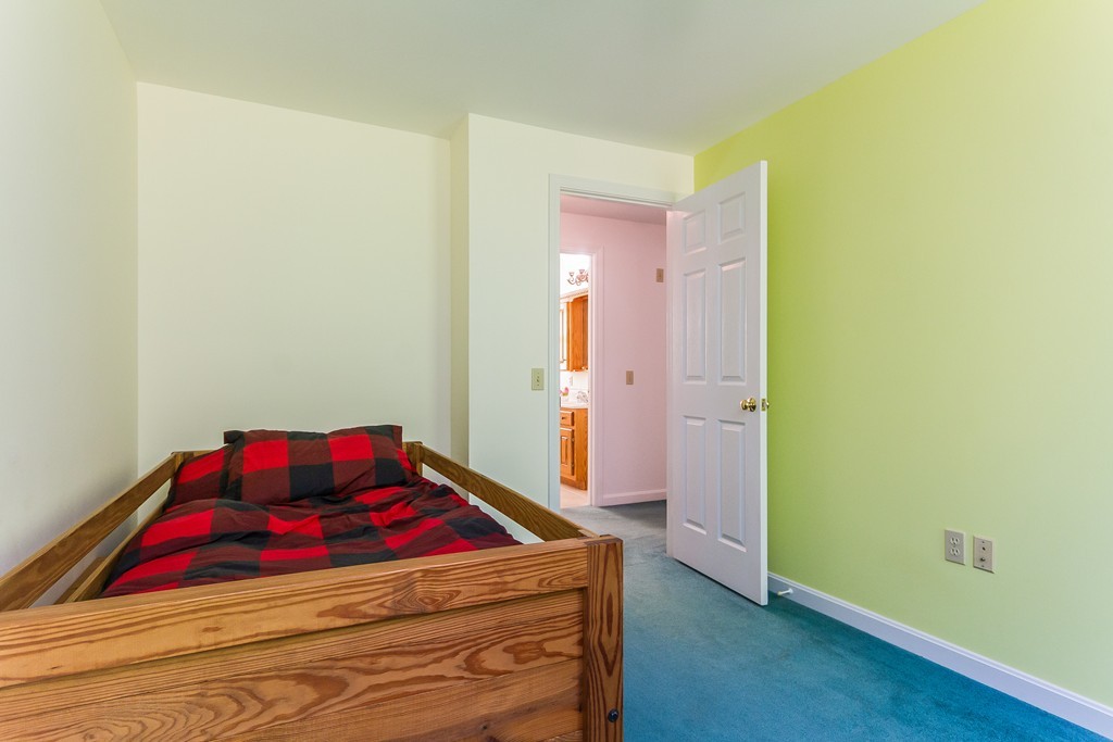 152 Fitchburg Road Townsend, MA 01469 - Photo 27 of 30