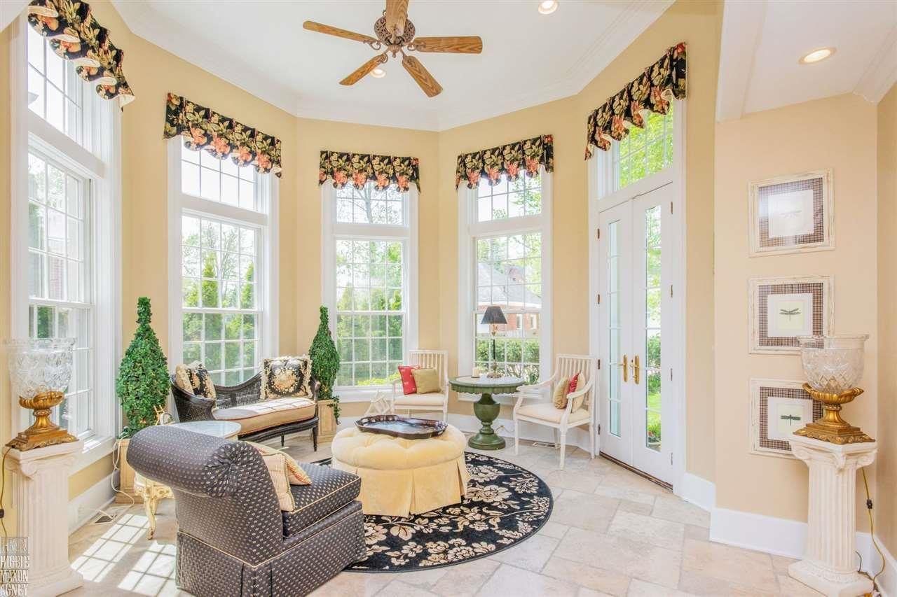 1015 Yorkshire Road Grosse Pointe Park, MI 48230 - Photo 14 of 40
