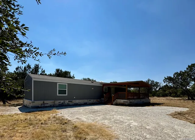 $1,650 | 960 Forest View Drive, Unit 2, Blanco, TX 78606