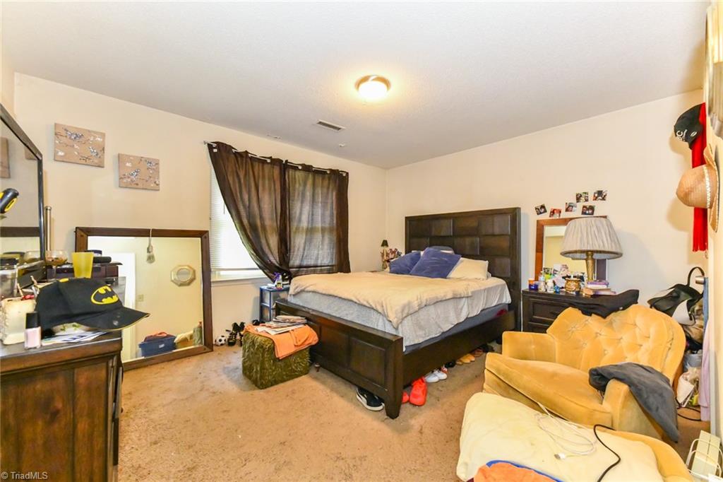 2002 Hummingbird Court High Point, NC 27265 - Photo 7 of 11