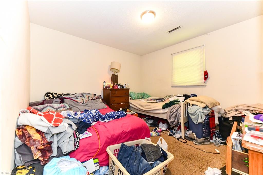 2002 Hummingbird Court High Point, NC 27265 - Photo 10 of 11