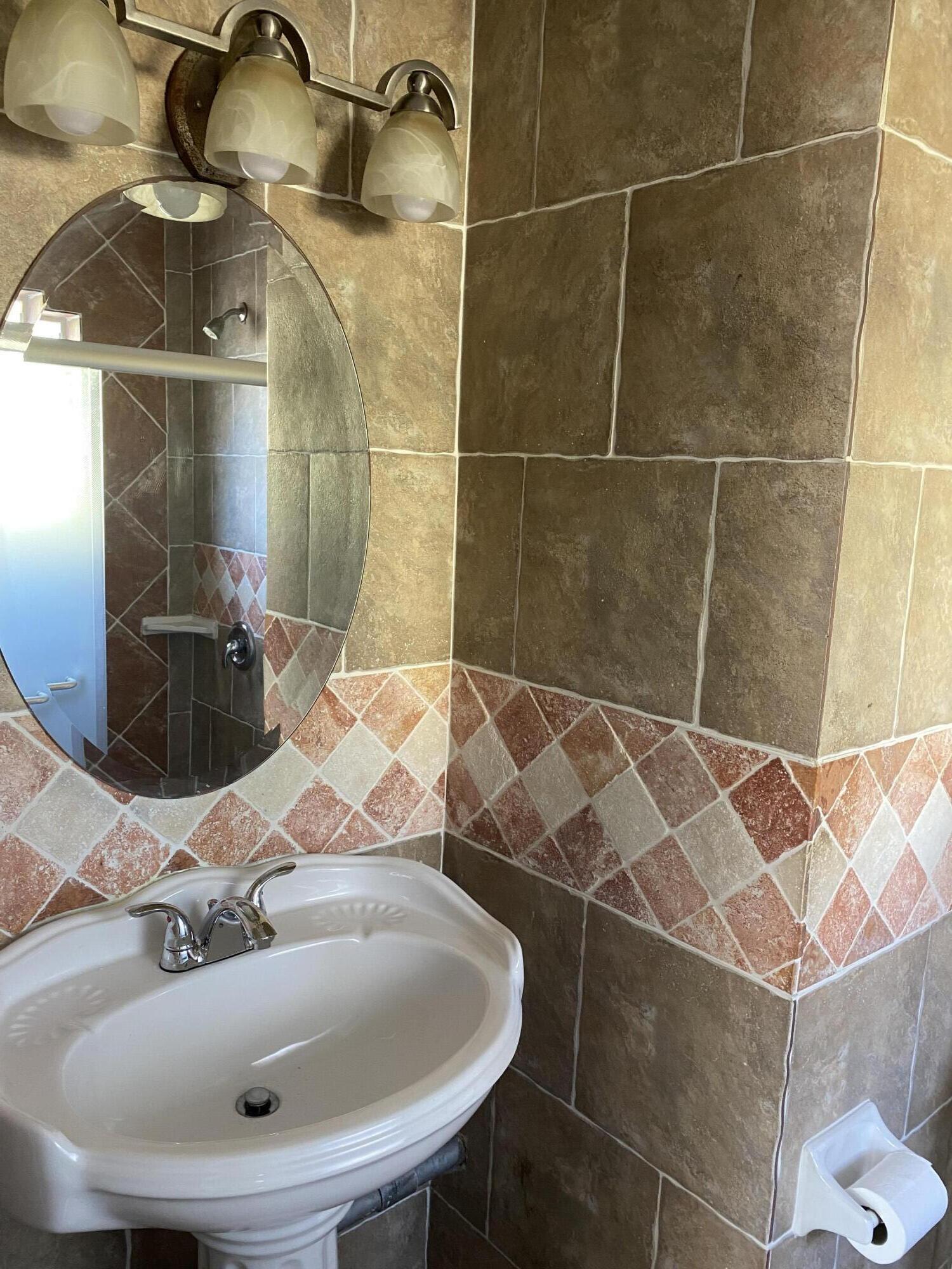 9219 Southampton Place Boca Raton, FL 33434 - Photo 11 of 23 Master bath