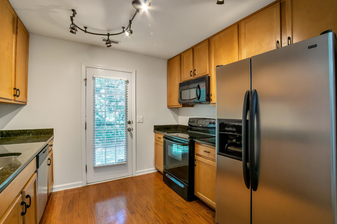 2114 Kedvale Avenue Raleigh, NC 27617 - Photo 11 of 25 Gallery Image 11