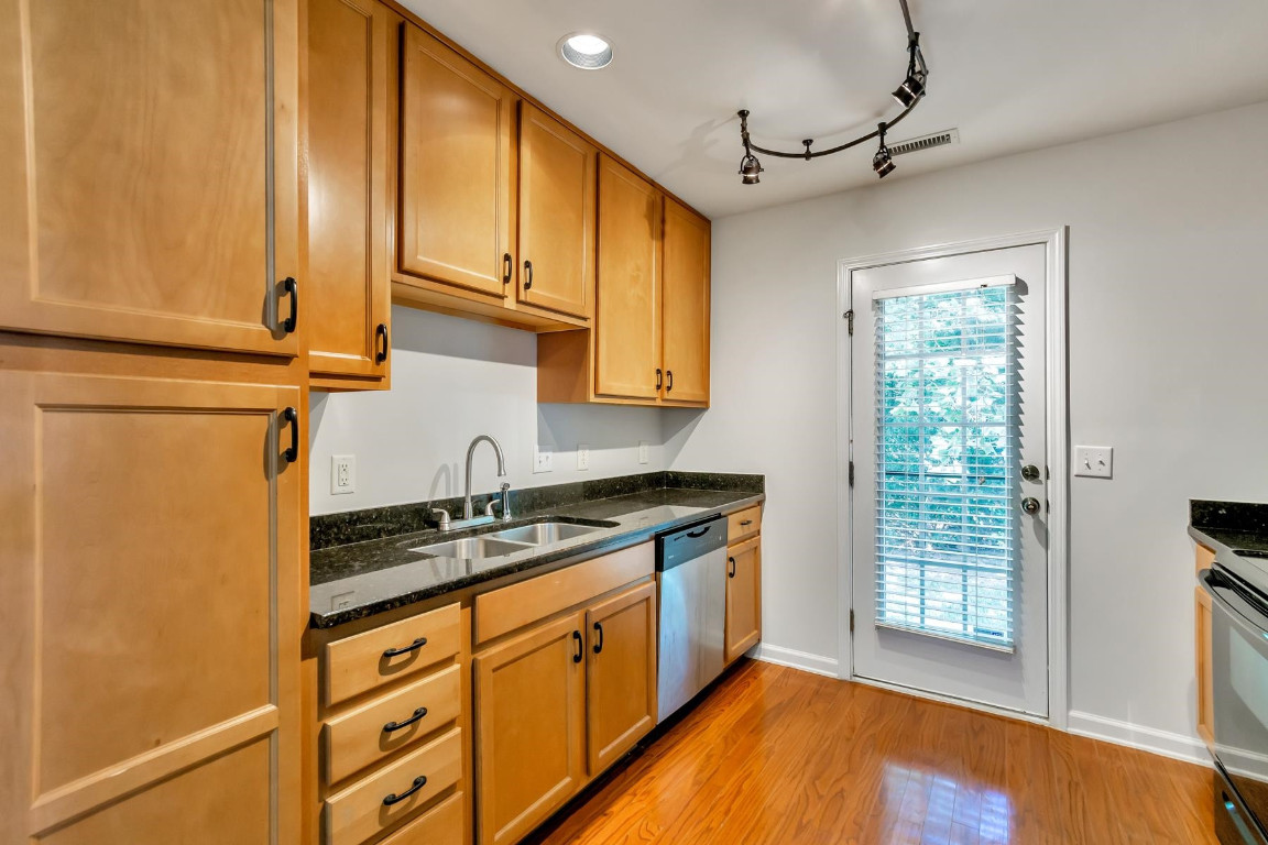 2114 Kedvale Avenue Raleigh, NC 27617 - Photo 9 of 25 Gallery Image 9