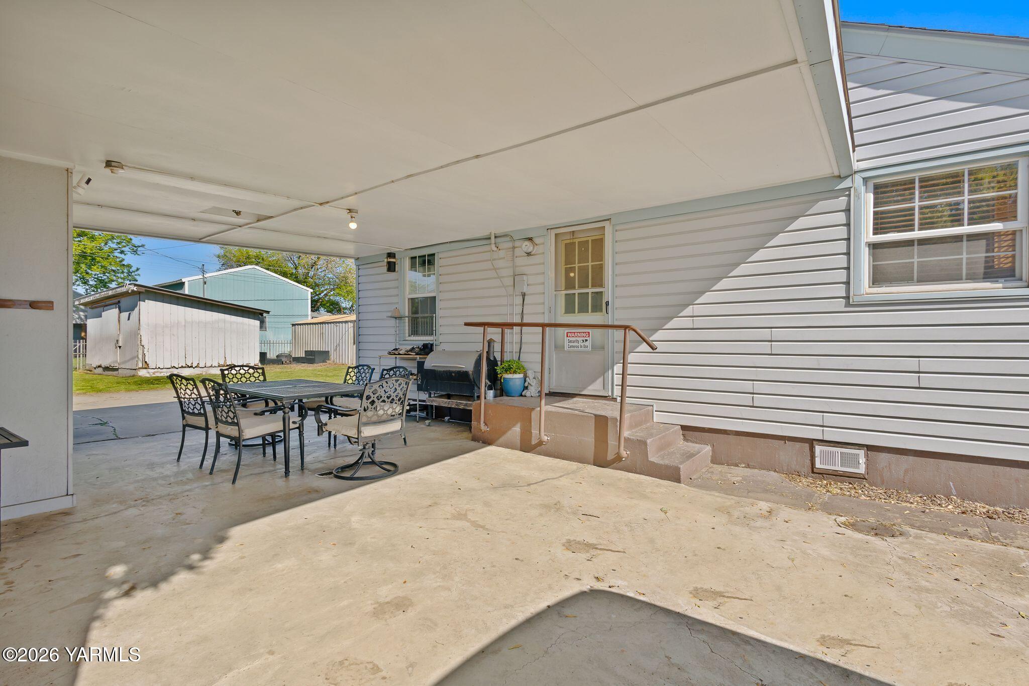 2608 4th Street Union Gap, WA 98903 - Photo 4 of 22 2608 4th St-4