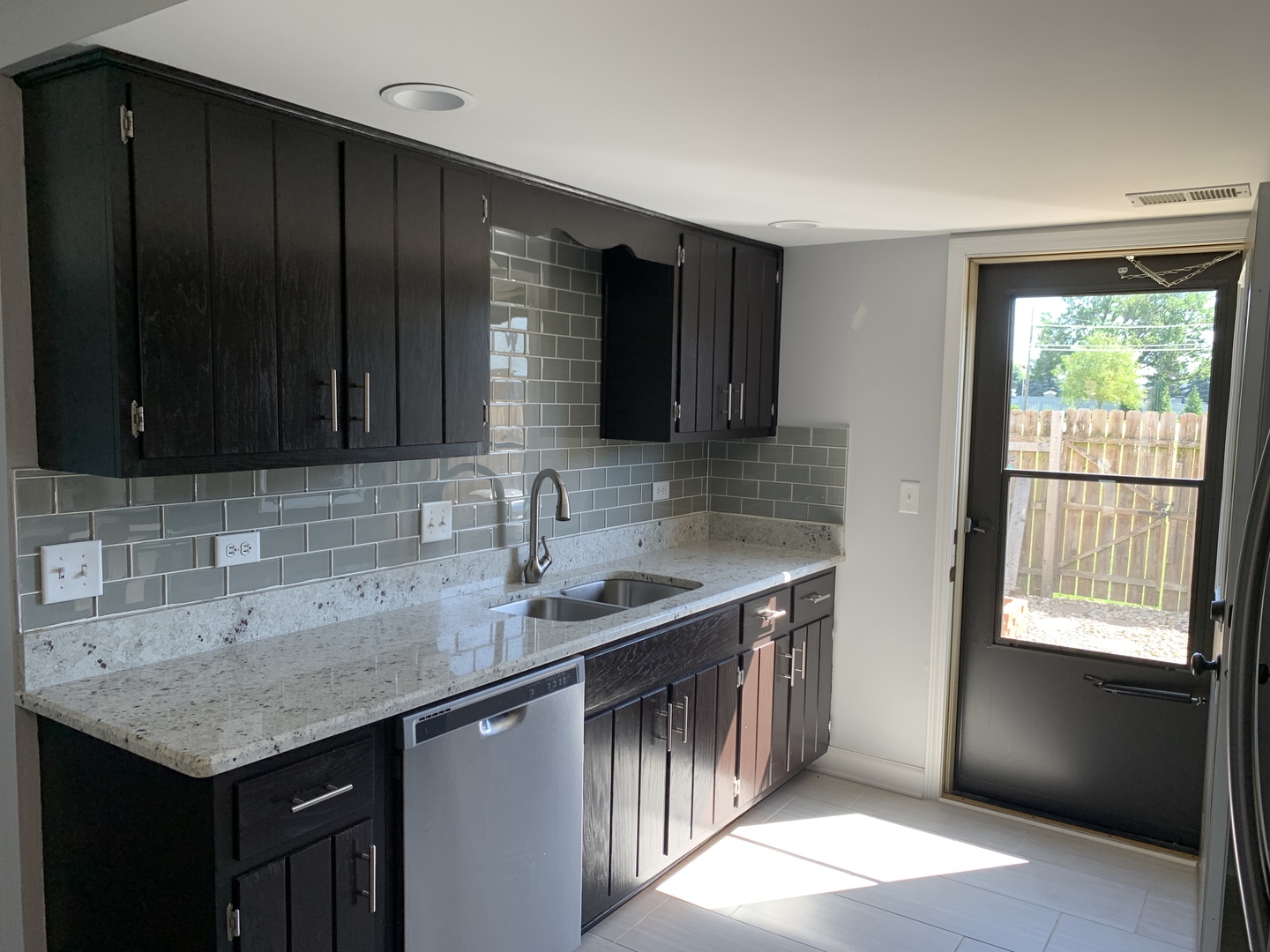 488 Fairview Drive Manhattan, IL 60442 - Photo 3 of 24