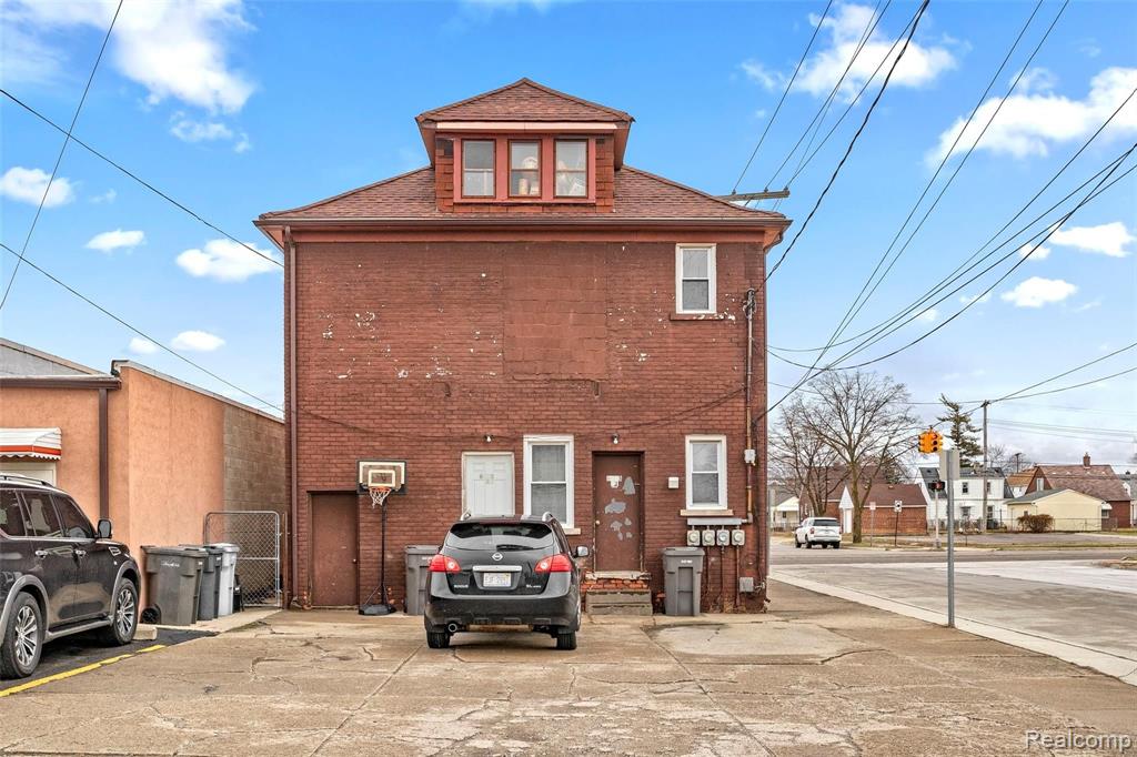 6203 Chase Road Dearborn, MI 48126 - Photo 8 of 9