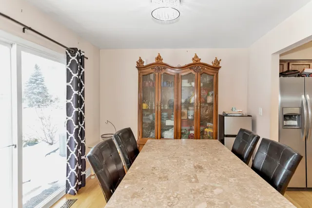 $310,000 | 1273 Dunamon Drive, Bartlett, IL 60103