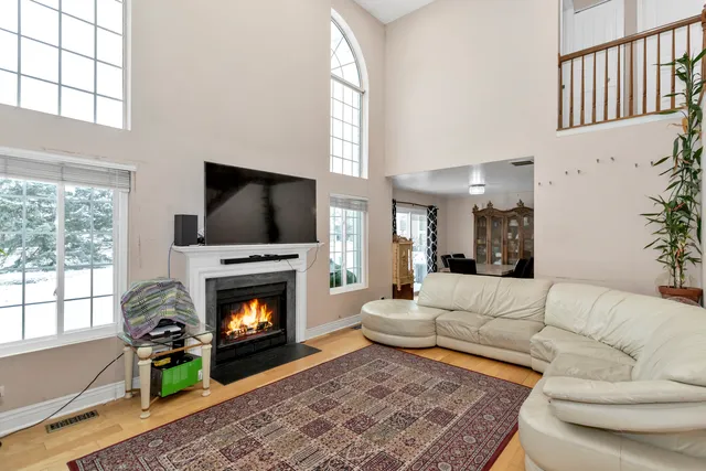 $310,000 | 1273 Dunamon Drive, Bartlett, IL 60103