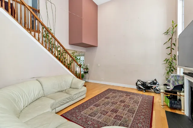 $310,000 | 1273 Dunamon Drive, Bartlett, IL 60103