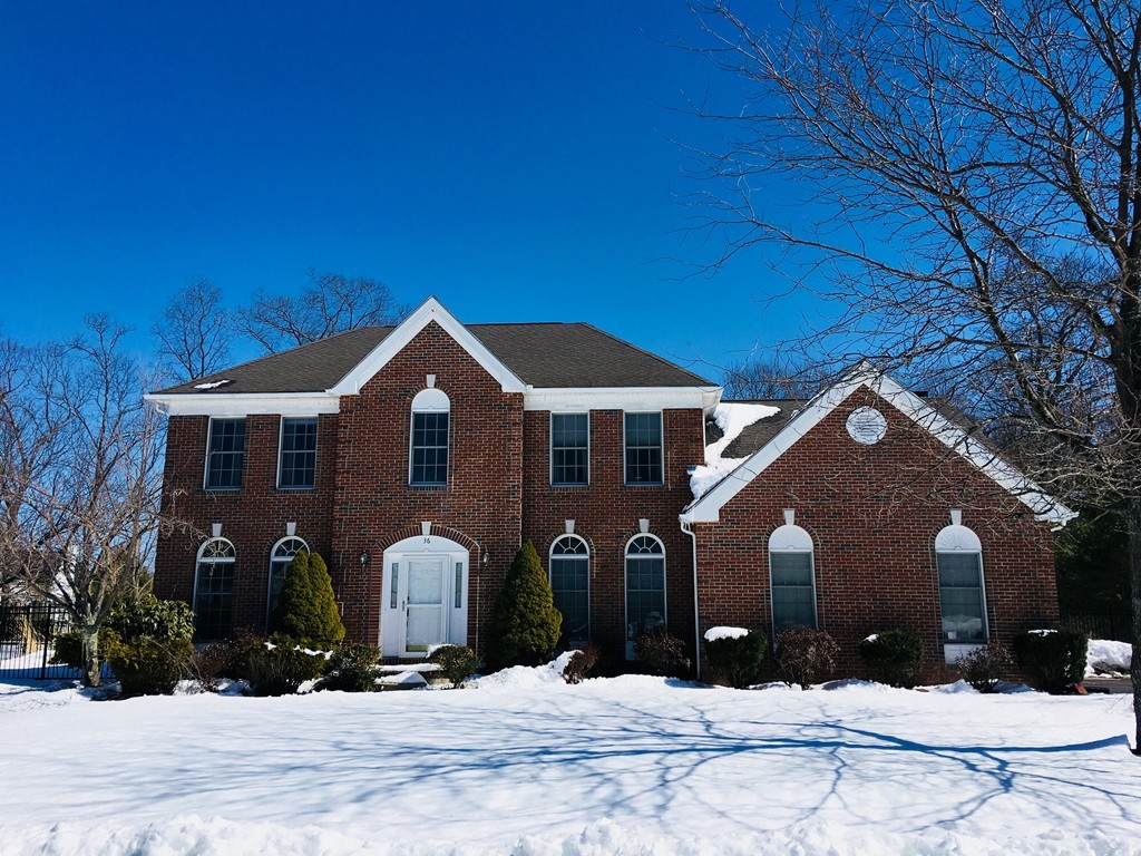 36 Hawthorne Road Shrewsbury, MA 01545 - Photo 1 of 25 Gallery Image 1