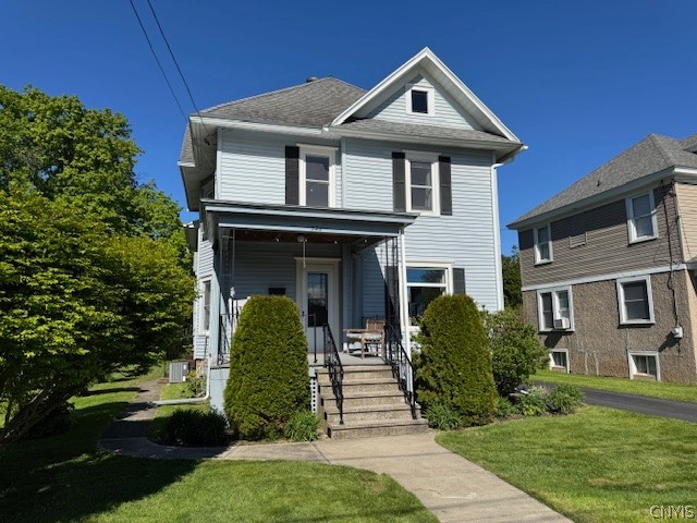 526 Broadway Street Oneida, NY 13421 - Photo 3 of 35