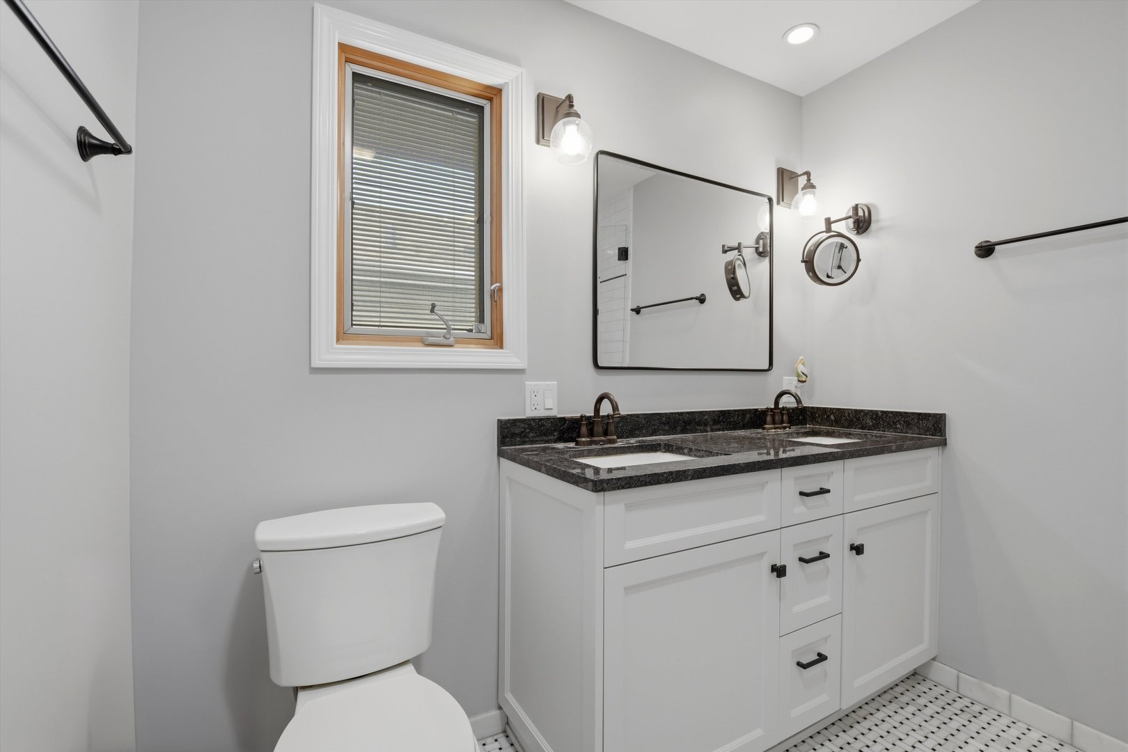 822 South Chester Avenue Park Ridge, IL 60068 - Photo 22 of 38