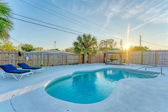 $5,500 | 2408 Colgate Avenue, Bradenton, FL 34207