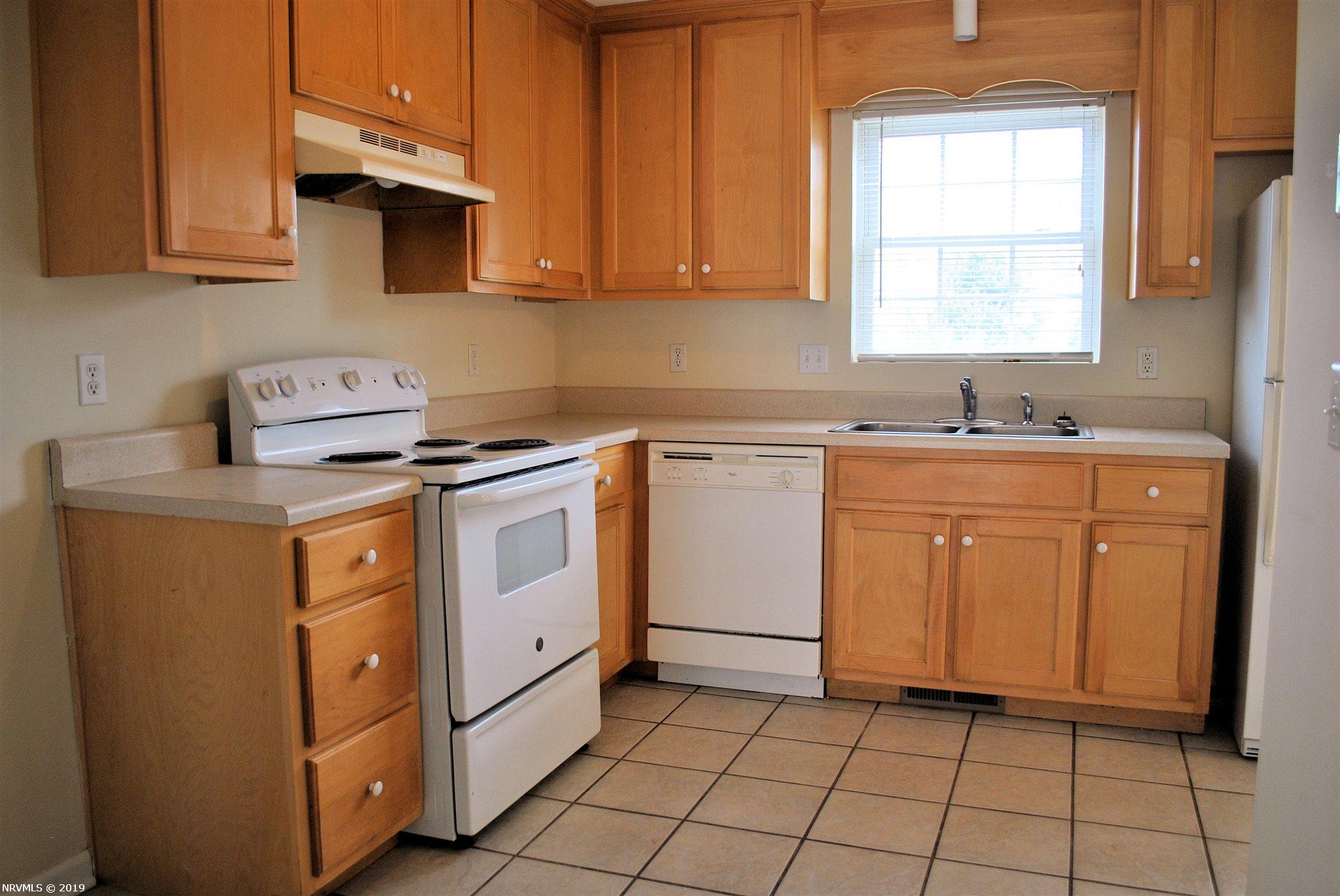 760 Republic Road Christiansburg, VA 24073 - Photo 12 of 30 Gallery Image 12