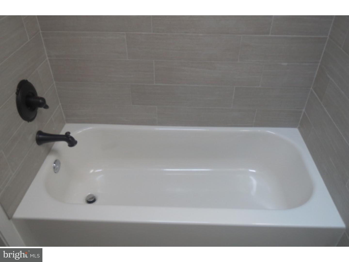 1353 Pennington Road Philadelphia, PA 19151 - Photo 15 of 24 Gallery Image 15
