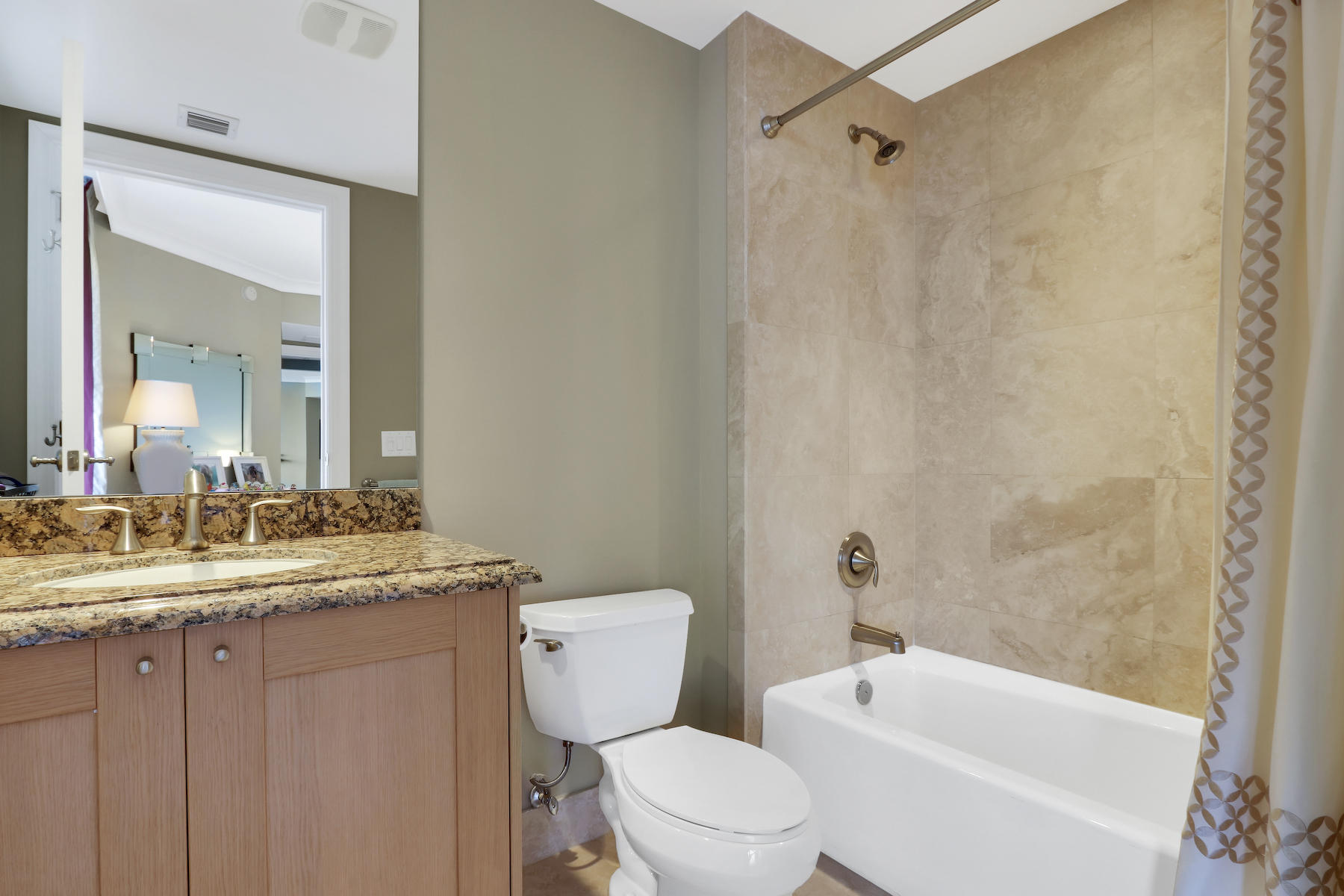 2700 North Ocean Drive, Unit 1806B Singer Island, FL 33404 - Photo 17 of 46 Ritz 1806B
