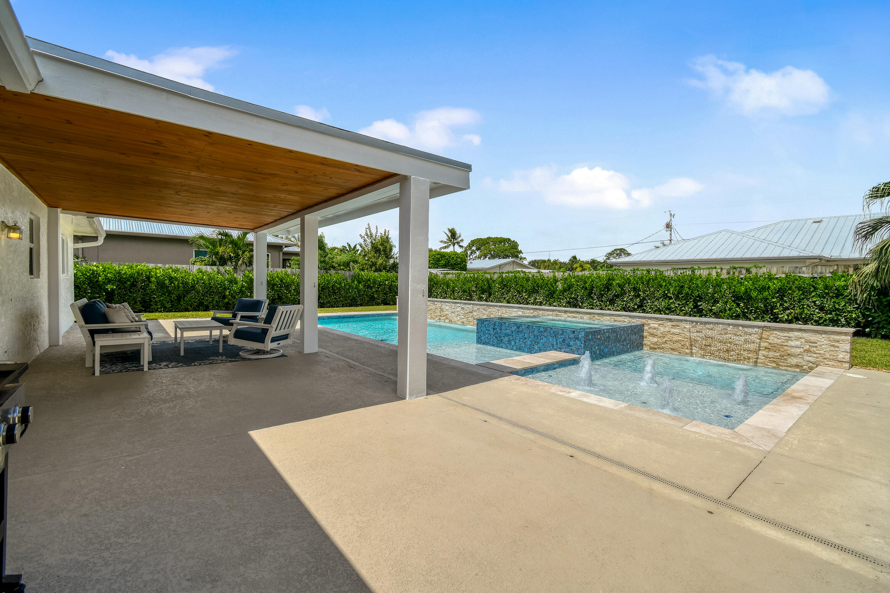 4879 Southeast Horseshoe Point Road Stuart, FL 34997 - Photo 8 of 61 DSC_9442