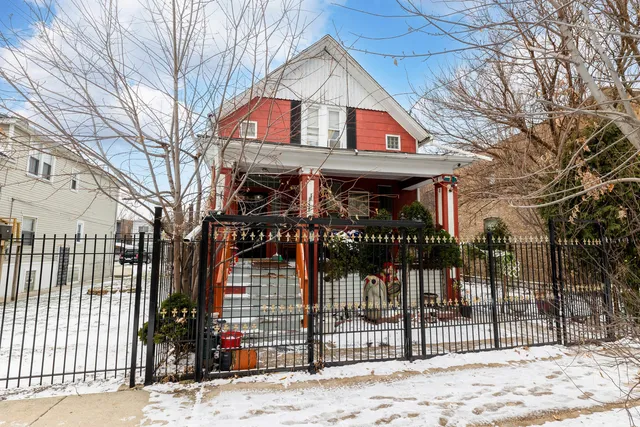 $299,900 | 1434 North Leamington Avenue, Chicago, IL 60651