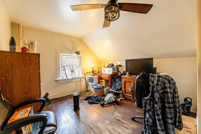 $299,900 | 1434 North Leamington Avenue, Chicago, IL 60651