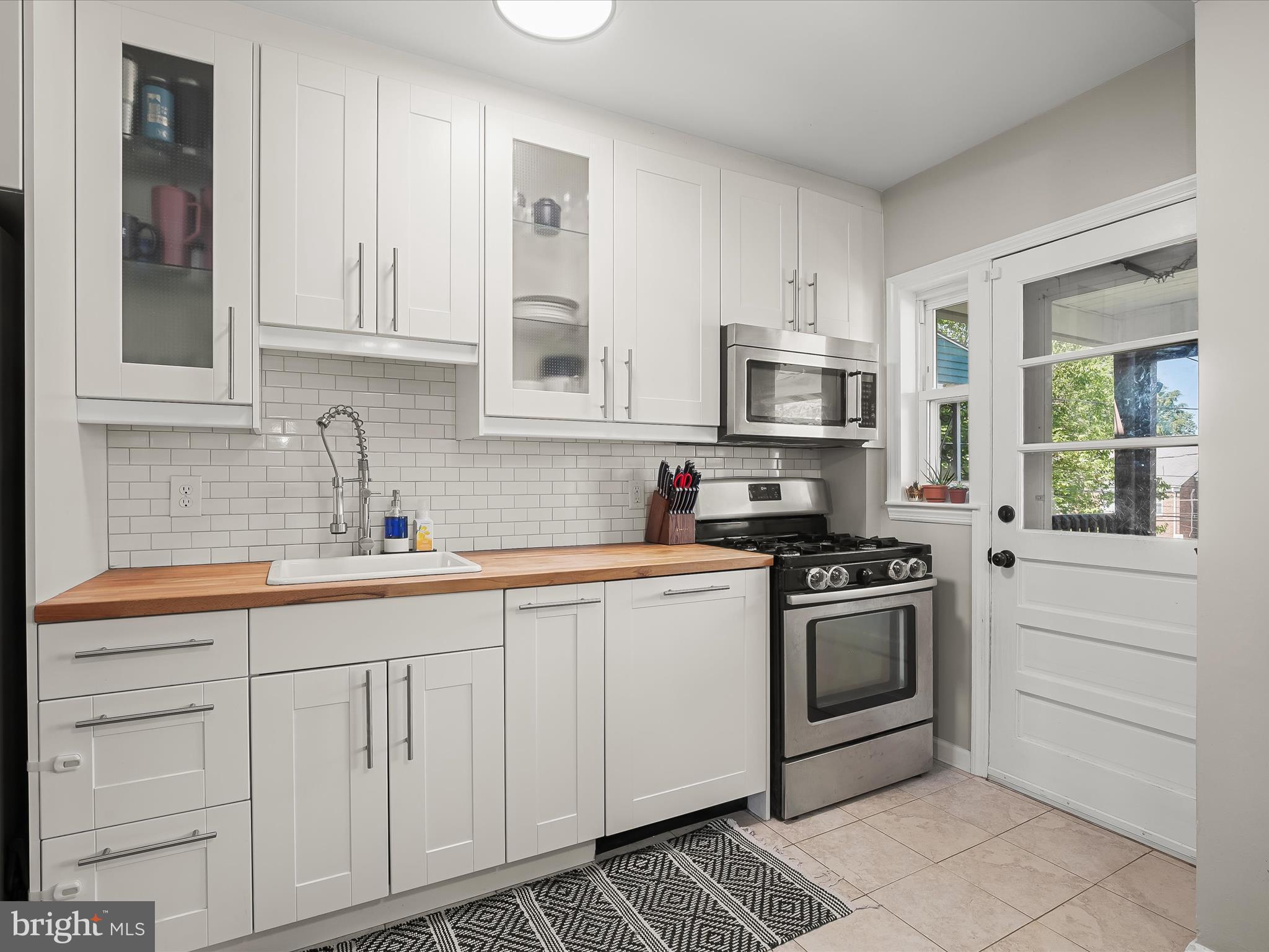 8372 Hillendale Road Parkville, MD 21234 - Photo 17 of 56 Kitchen