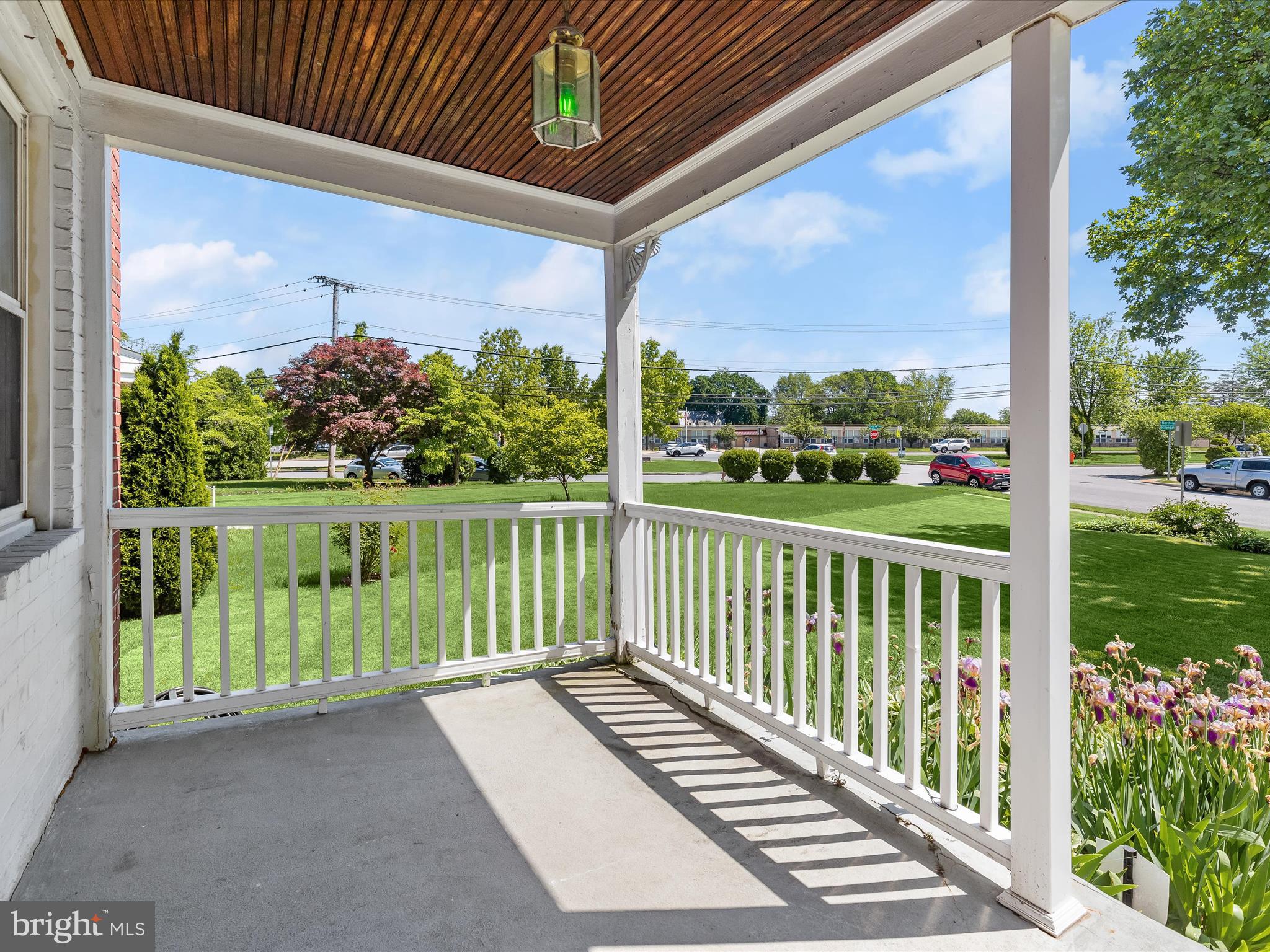 8372 Hillendale Road Parkville, MD 21234 - Photo 5 of 56 Inviting Front Porch
