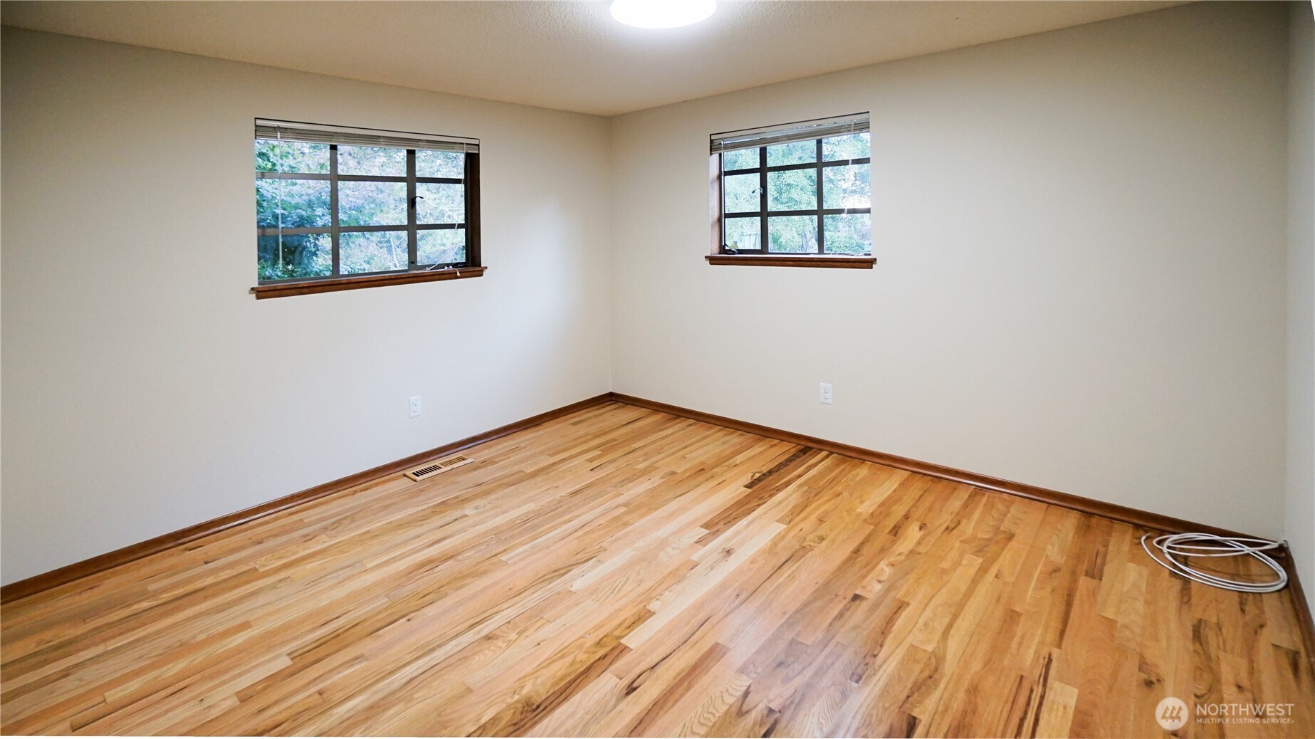 16902 28th Avenue Southwest Burien, WA 98166 - Photo 19 of 37