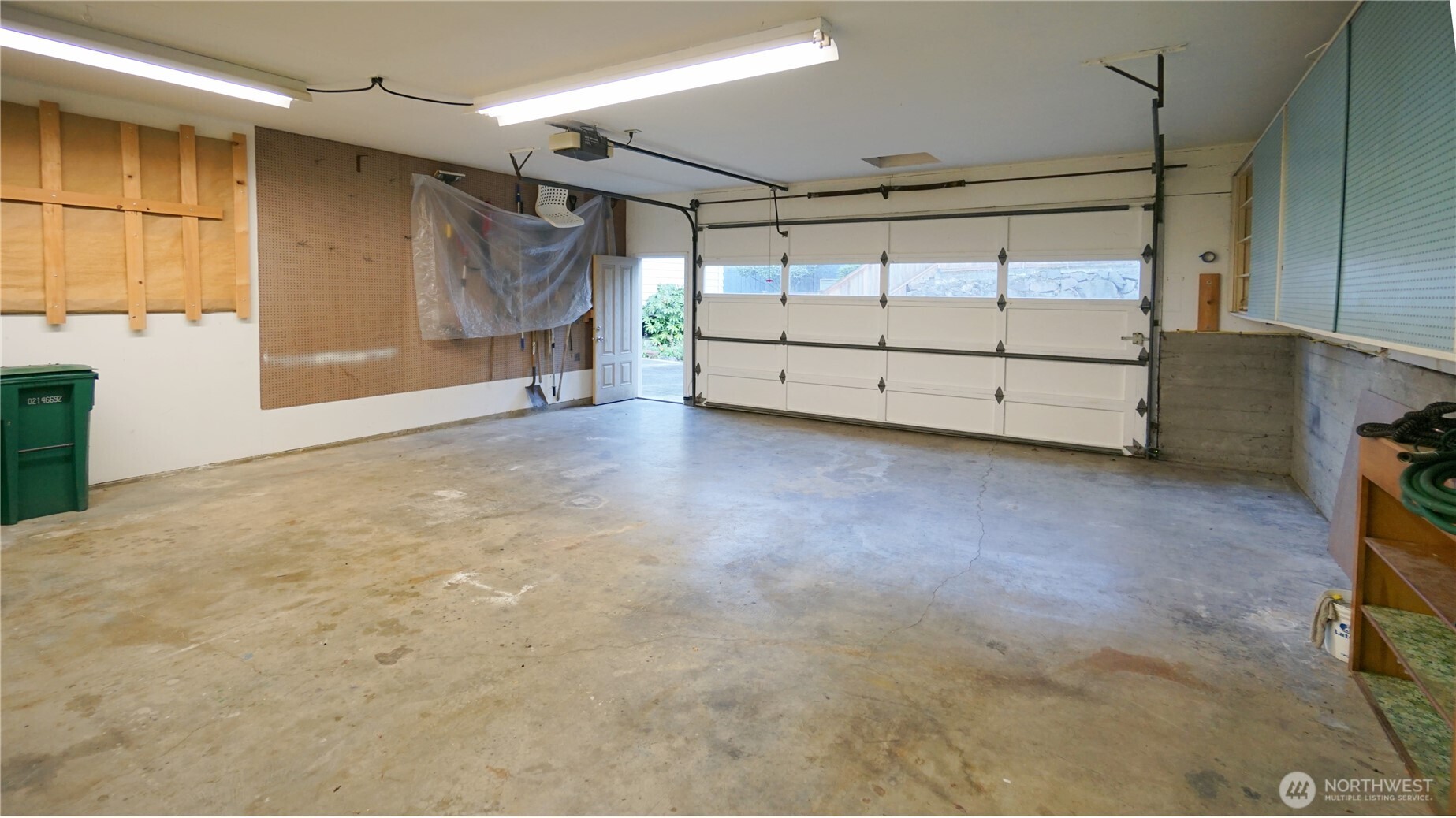 16902 28th Avenue Southwest Burien, WA 98166 - Photo 34 of 37