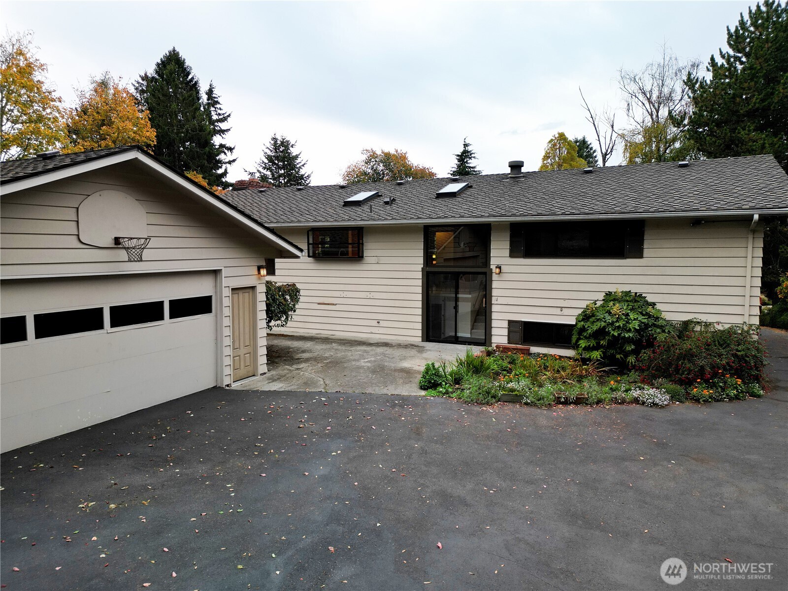 16902 28th Avenue Southwest Burien, WA 98166 - Photo 36 of 37