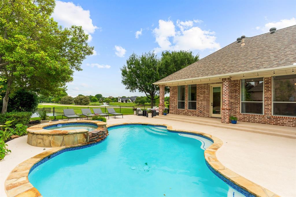 1307 Silverlake Road McKinney, TX 75072 - Photo 36 of 40 Newly tiled and resurfaced