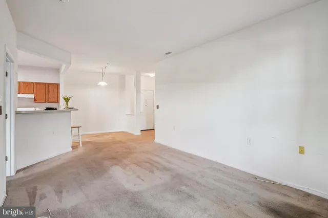 $222,002 | 14241 Kings Crossing Boulevard, Unit 108, Boyds, MD 20841