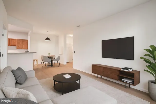 $222,002 | 14241 Kings Crossing Boulevard, Unit 108, Boyds, MD 20841