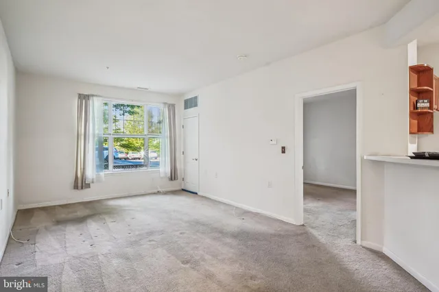 $222,002 | 14241 Kings Crossing Boulevard, Unit 108, Boyds, MD 20841