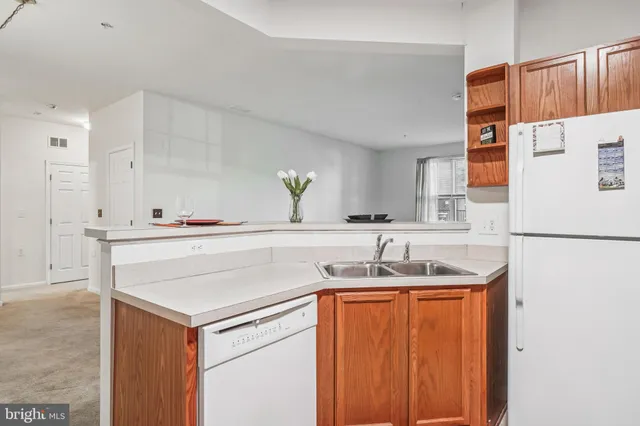 $222,002 | 14241 Kings Crossing Boulevard, Unit 108, Boyds, MD 20841